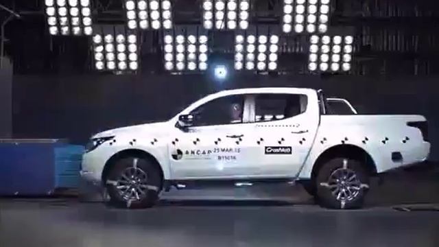 Краш тест Mitsubishi l200 new 2015 / CRASH TEST Mitsubishi Triton 2015 смотреть онлайн