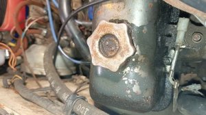 помогите. что за шум??? ваз 2106, свист, скрежет