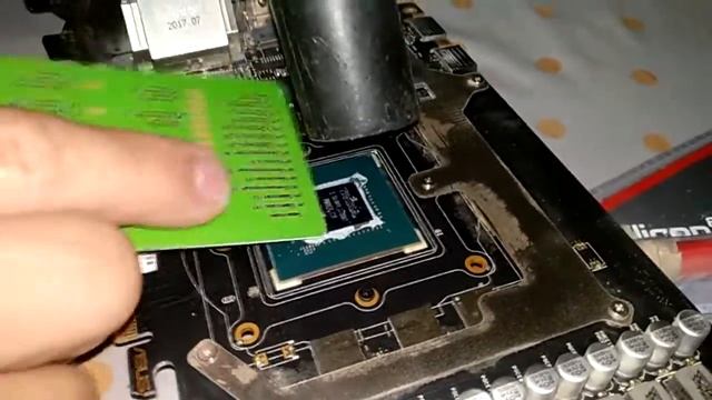 Обслуживание видеокарты GTX 1080. Начала греться, меняем термопасту и чистим от пыли. смотреть онлайн
