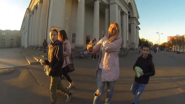 Отдых в VR-клубе. смотреть онлайн