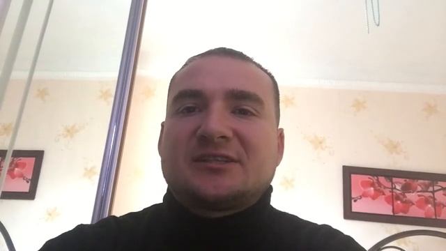 76.Две модели в ресторане