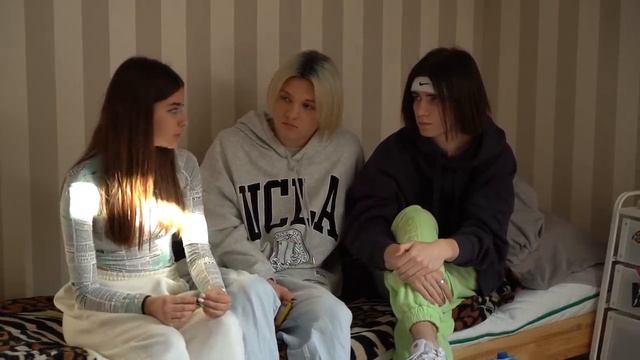 Леон не хочет ЖИТЬ с Лизой Найс в одной комнате?Liza Nice переезжает к Леону смотреть онлайн