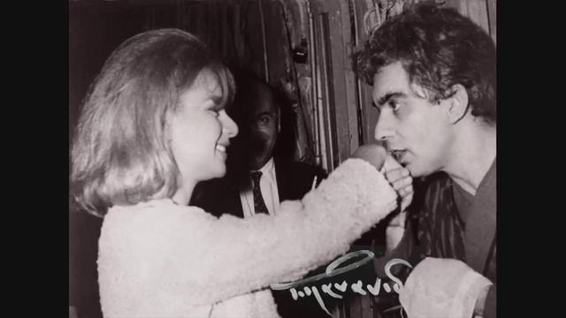 Ο Δημήτρης Χορν και η Αλίκη Βουγιουκλάκη, μαζί, στο ραδιόφωνο..