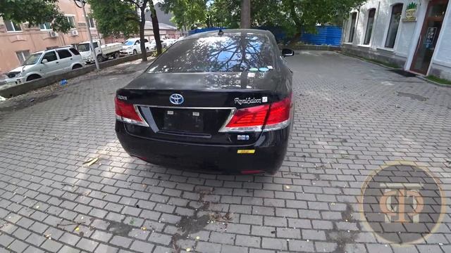 Toyota Crown Hybrid Royal Saloon G 2015