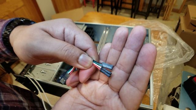 Rosewill RSV-R4000 server case on sale! Unboxing review! смотреть онлайн