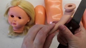 Чиним старую куклу из ГДР