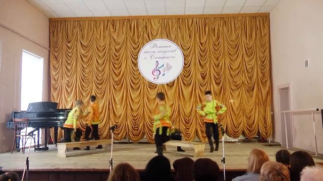 Хореографический ансамбль "Потешки" - Эх комарики смотреть онлайн