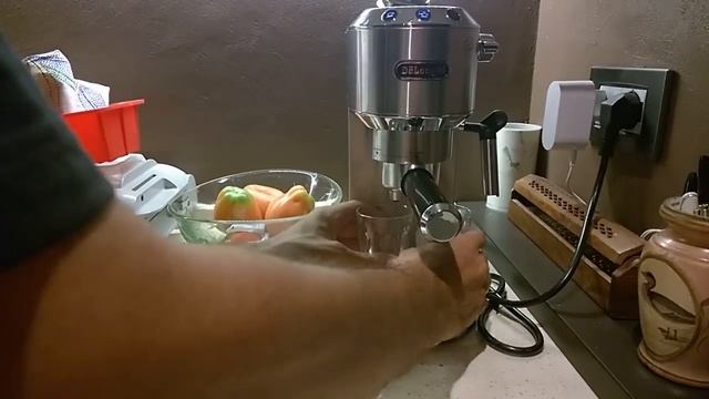 De Longhi EC680 Cremosità Caffè смотреть онлайн