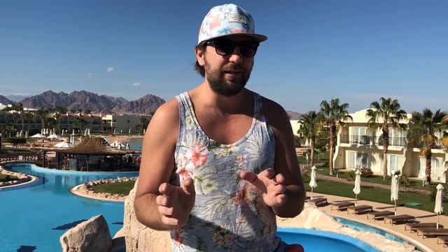 Друзья, С наступающим Новым Годом смотреть онлайн