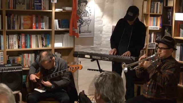 Anders Provis - Viper смотреть онлайн