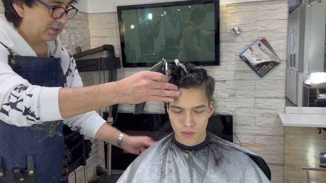 Мужской Андеркат . популярная мужская стрижка смотреть онлайн