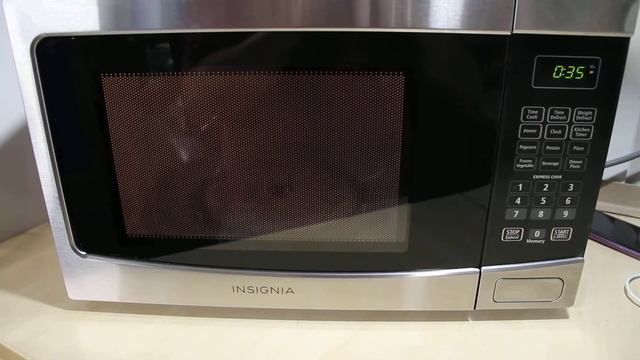 Insignia Countertop Microwave - 1.2 Cu. Ft. - Stainless Steel/Black Never Used just NO BOX смотреть онлайн