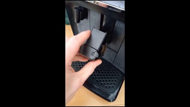 Philips Espressomaschine - Auslauf verstopft - Auslauf reinigen смотреть онлайн
