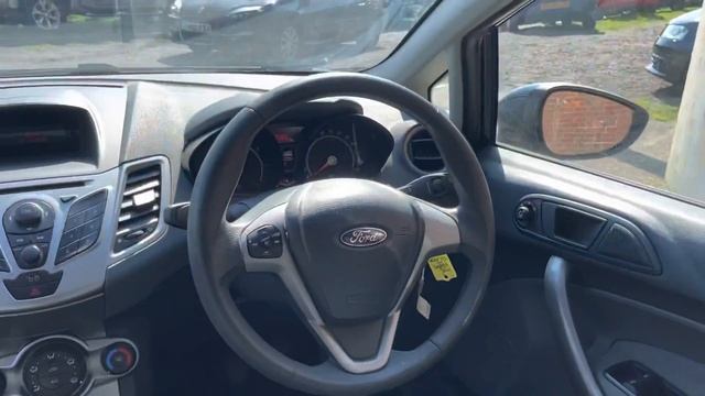 Ford Fiesta 1.2 Edge 5 Door finished in Panther Black KU10CVH смотреть онлайн