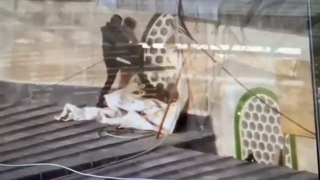 В Израиле осквернили мечеть Аль Акса, а в Москве сожгли священную книгу мусульман Коран. смотреть онлайн