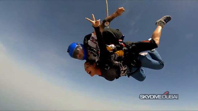 Iqra Aziz Sky Dive got wrong😱 смотреть онлайн