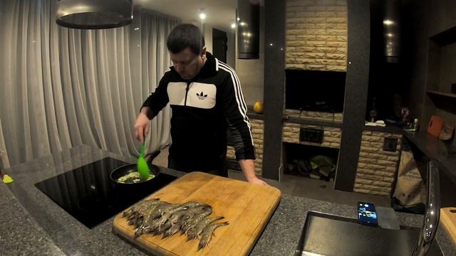 Креветки Жаренные на мангале смотреть онлайн