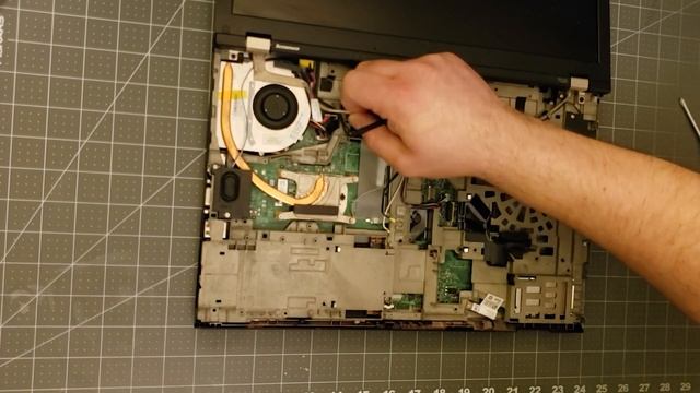 Lenovo T520 Laptop Rebuild (ASMR) смотреть онлайн