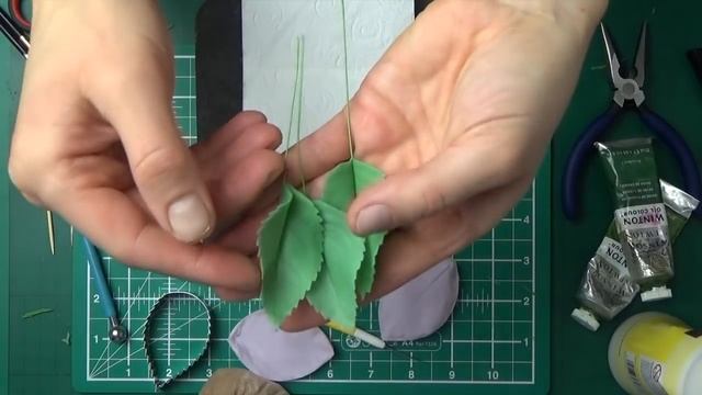 Цветы из Холодного Фарфора: Делаем и Тонируем / Красим Листья Розы / Полимерная глина , МК ( 2019 ) смотреть онлайн