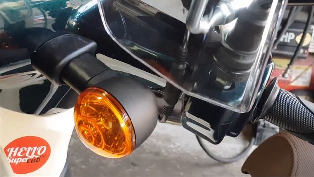 How to mount a motorcycle phone holder on a Honda Super Cub смотреть онлайн