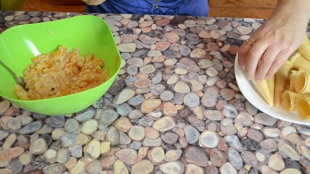 Вафельные трубочки с фаршем. Готовим простые и вкусные блюда из фарша. ПОЛЕЗНЫЕ СОВЕТЫ MIX смотреть онлайн