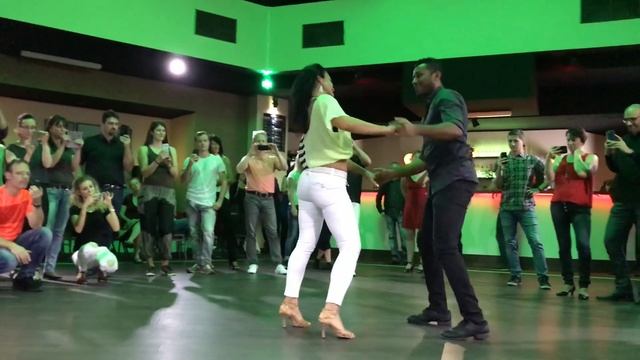 Bachata Sensual Workshop by Manuela Mischa & Jose Varghese in Chemnitz / "Pentagon3" (05.10.2018) смотреть онлайн