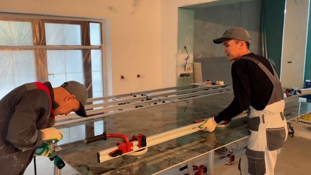 Особенности работы Крупноформатным керамогранитом формата 2800*1200*6мм | Укладка БОЛЬШОЙ плитки!!! смотреть онлайн