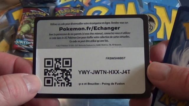 Ouverture d'une Pokébox Tin Cube Eau, cartes Pokemon смотреть онлайн