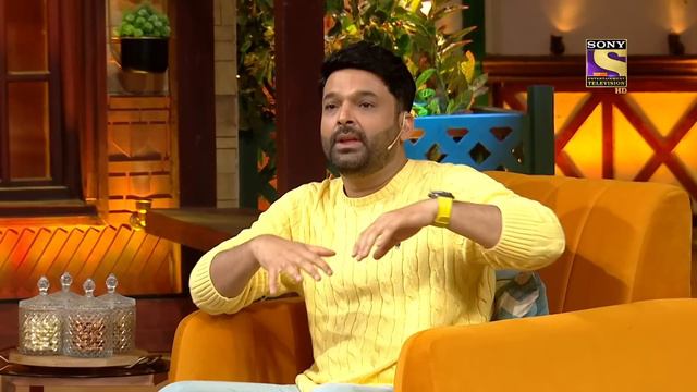 Kapil को गाता देख Trisha बोली 'What A Voice!' | The Kapil Sharma Show Season 2 | Best Moments смотреть онлайн