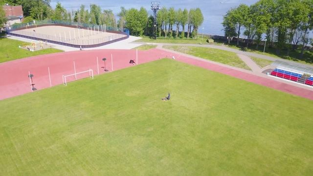 Квадрокоптер. для начинающих. Первый полёт. смотреть онлайн