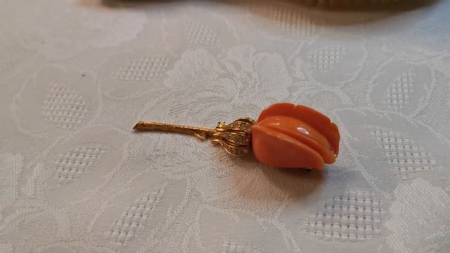 Находки с блошиного рынка . Редкие украшения с барахолки . Бусы,броши ,кольца . смотреть онлайн