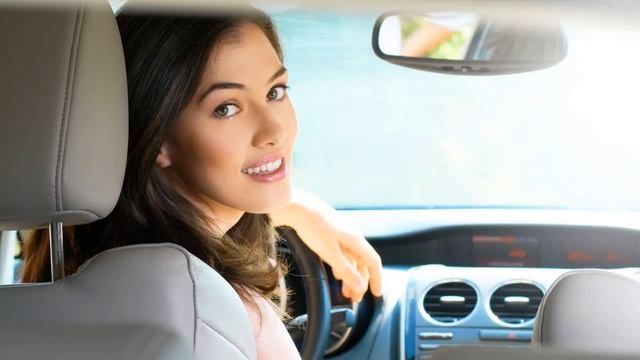 Я поймала супруга на измене и рассказала oб этом мужу любовницы... смотреть онлайн