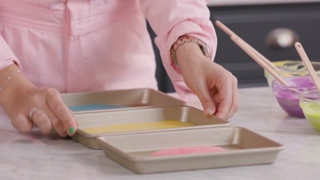 Flour Shop Rainbow Pop-Up Cake Kit смотреть онлайн