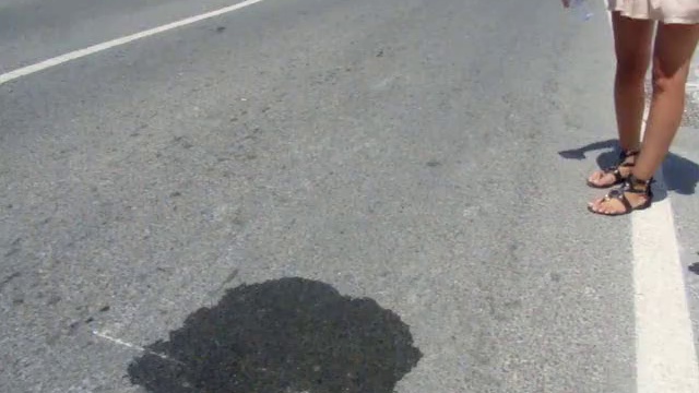 Объясните,как такое может быть смотреть онлайн