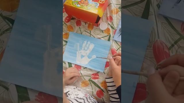 РИСУЕМ ЛАДОШКАМИ! смотреть онлайн