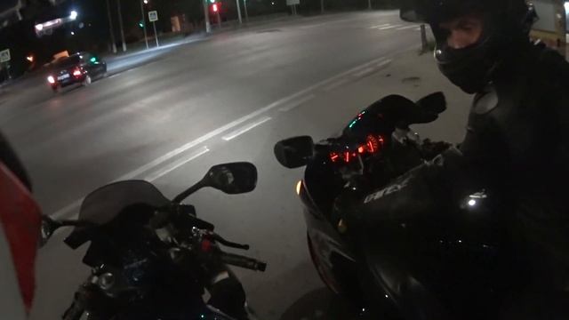 Заглушил мотоцикл-держи первую передачу)Suzuki GSX-R 1000. смотреть онлайн