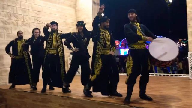 Dubai Global Village Lebanon 🇱🇧 Dance смотреть онлайн