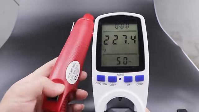 How To Use Digital Power Meter / Volt Ampere Watt Meter