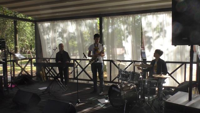 TAKE FIVE смотреть онлайн