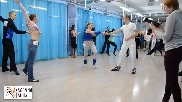 Первенство Поволжья по Хастлу 1!4 Beginner 3й заход. Академия Танца г.Саратов смотреть онлайн