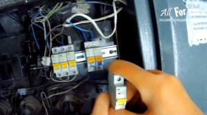 Как установить автомат (автоматический выключатель) своими руками / как защитить себя от удара токо