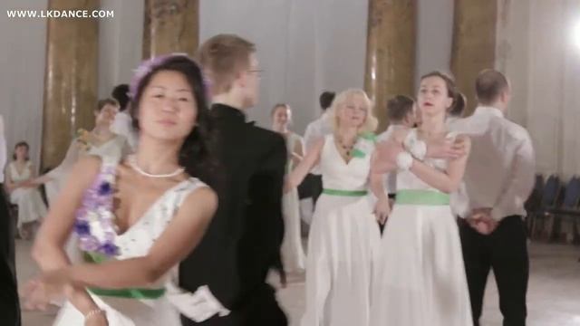 ВАЛЬС ЦВЕТОВ смотреть онлайн