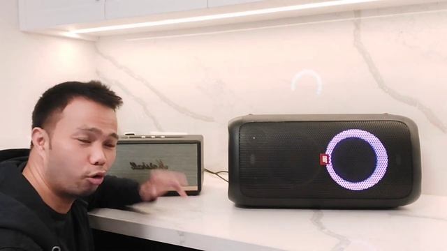 JBL VS MARSHALL смотреть онлайн