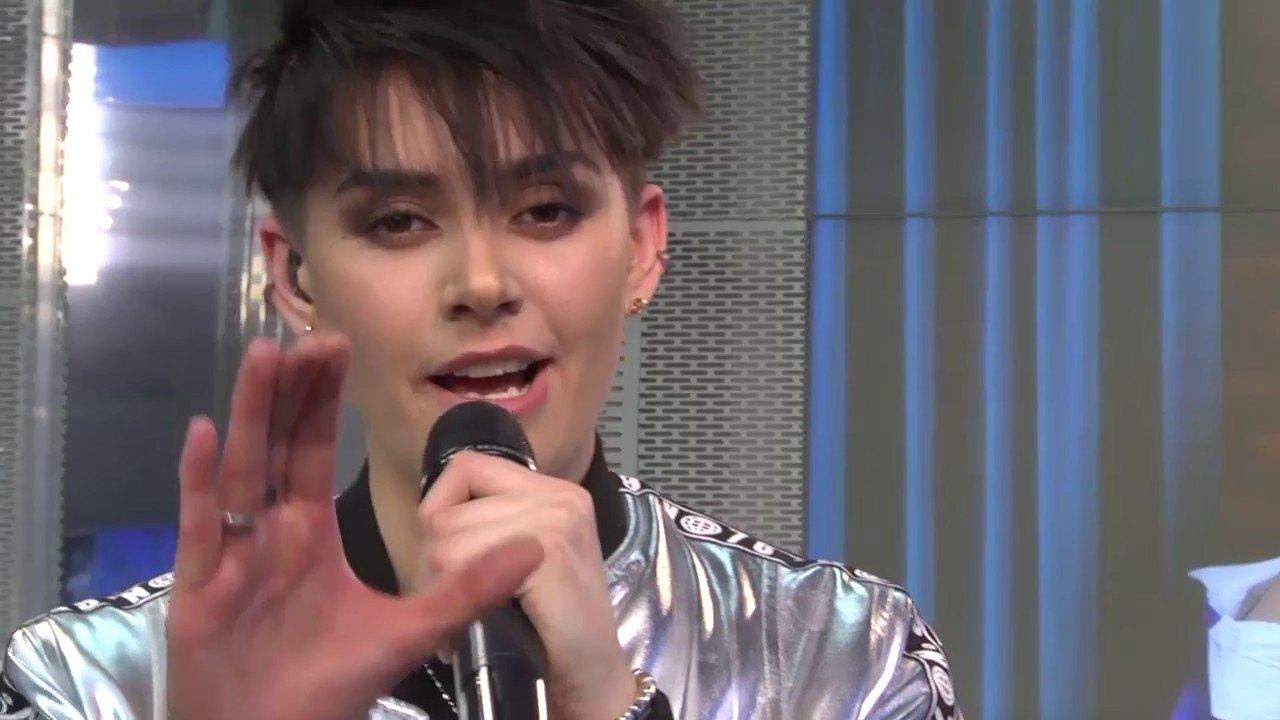 ЭММА М - Beautiful Life (LIVE @ Авторадио) смотреть онлайн