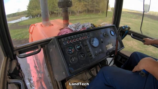 Редкий гусеничный трактор ВТ-150 - наследник ДТ-75, ВТ-100 и ДТ-175! Культивация на двух тракторах! смотреть онлайн