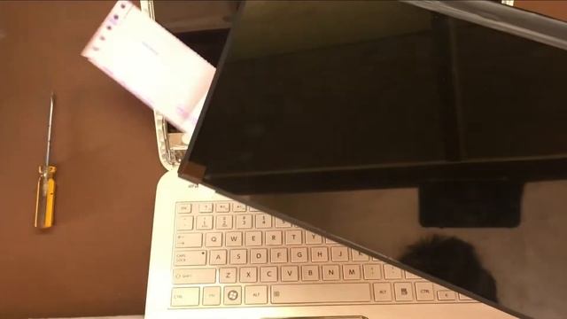 How To Replace LCD Display Toshiba L40-A смотреть онлайн
