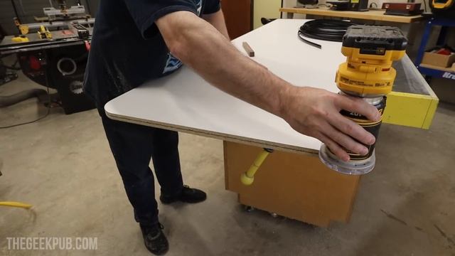 Ultimate Electronics Station Build смотреть онлайн