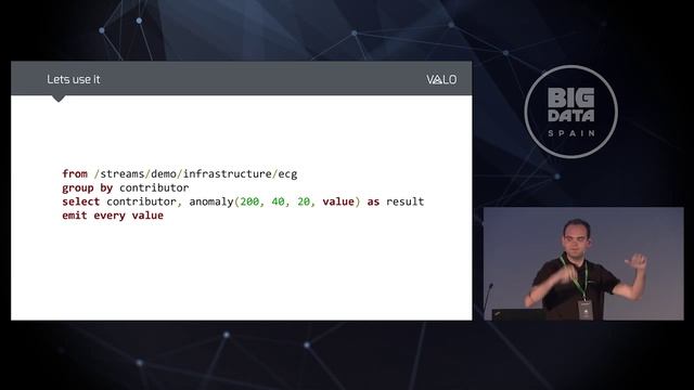 A new streaming computation engine for real-time analytics by Michael Barton at Big Data Spain 2015 смотреть онлайн