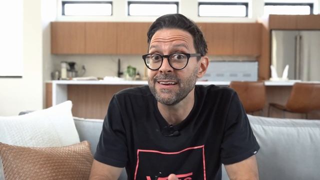 Why I Left Amazon смотреть онлайн