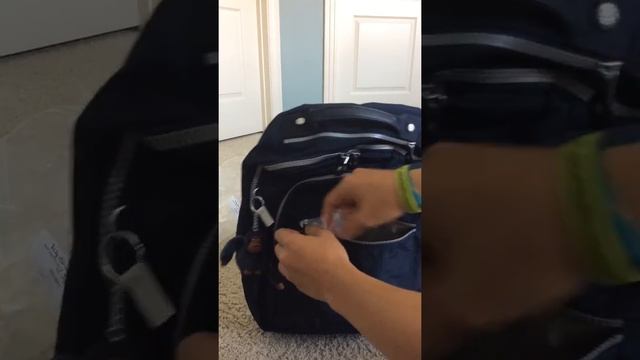 Kipling Seoul Backpack UNBOXING (True Blue) смотреть онлайн